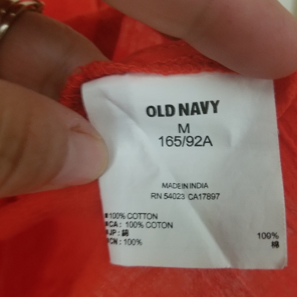 Old Navy top - Picture 3 of 7